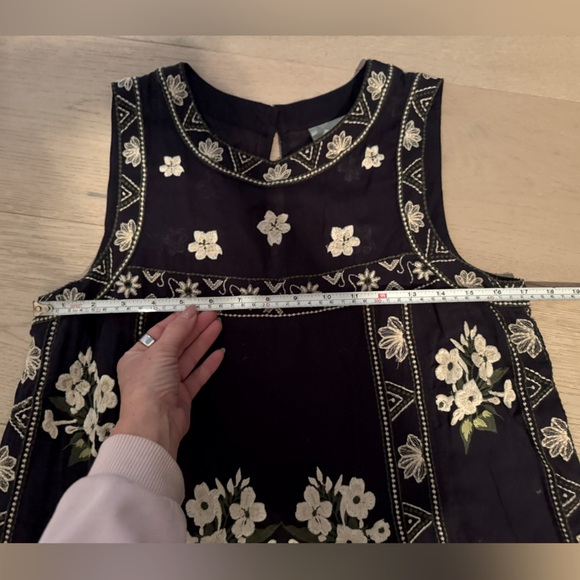 Maeve Navy Floral Sleeveless Dress - Picture 10 of 10